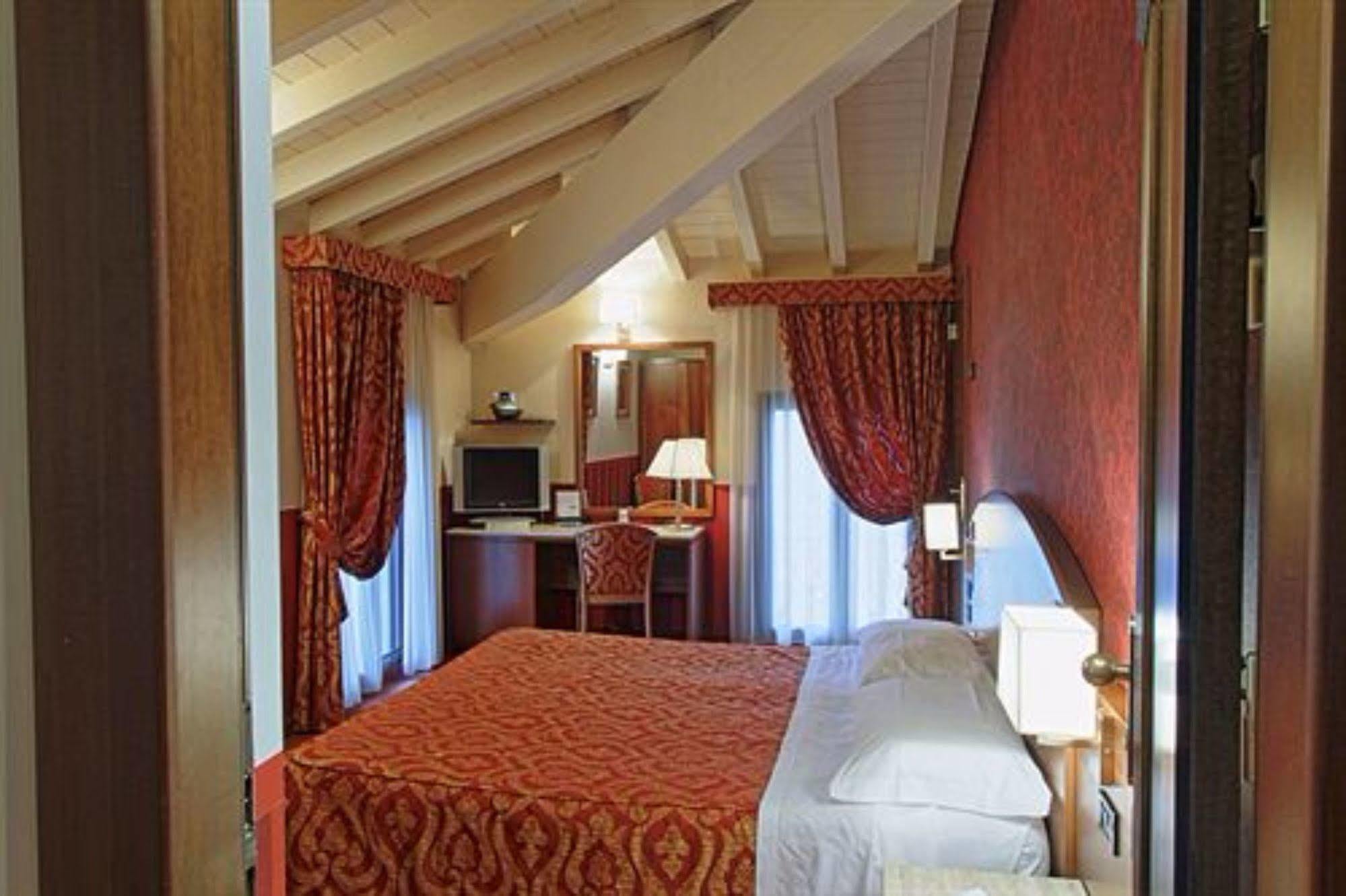 Savoia Hotel Country House Bologna Ngoại thất bức ảnh